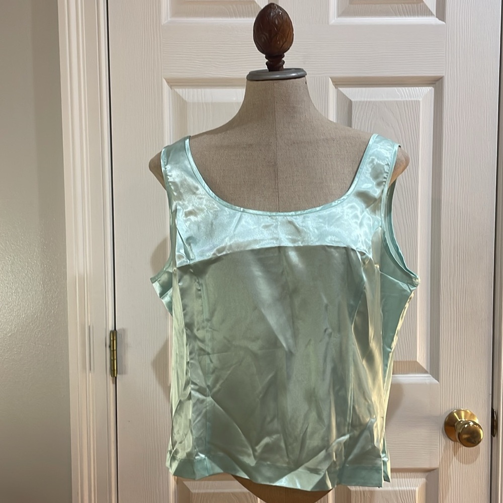 Adressing Woman scoop neck sleeveless top side zipper polyester mint green XL
